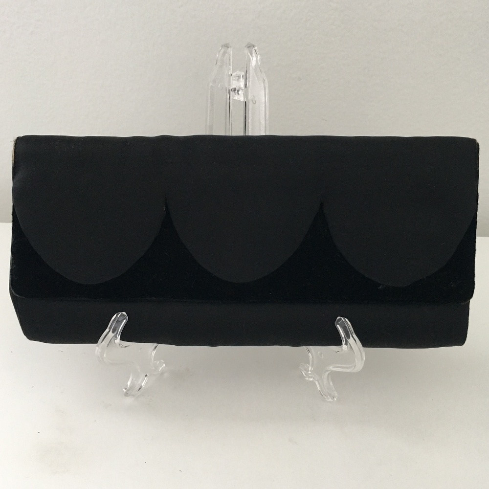 Vintage 1960's Gucci satin & velvet clutch